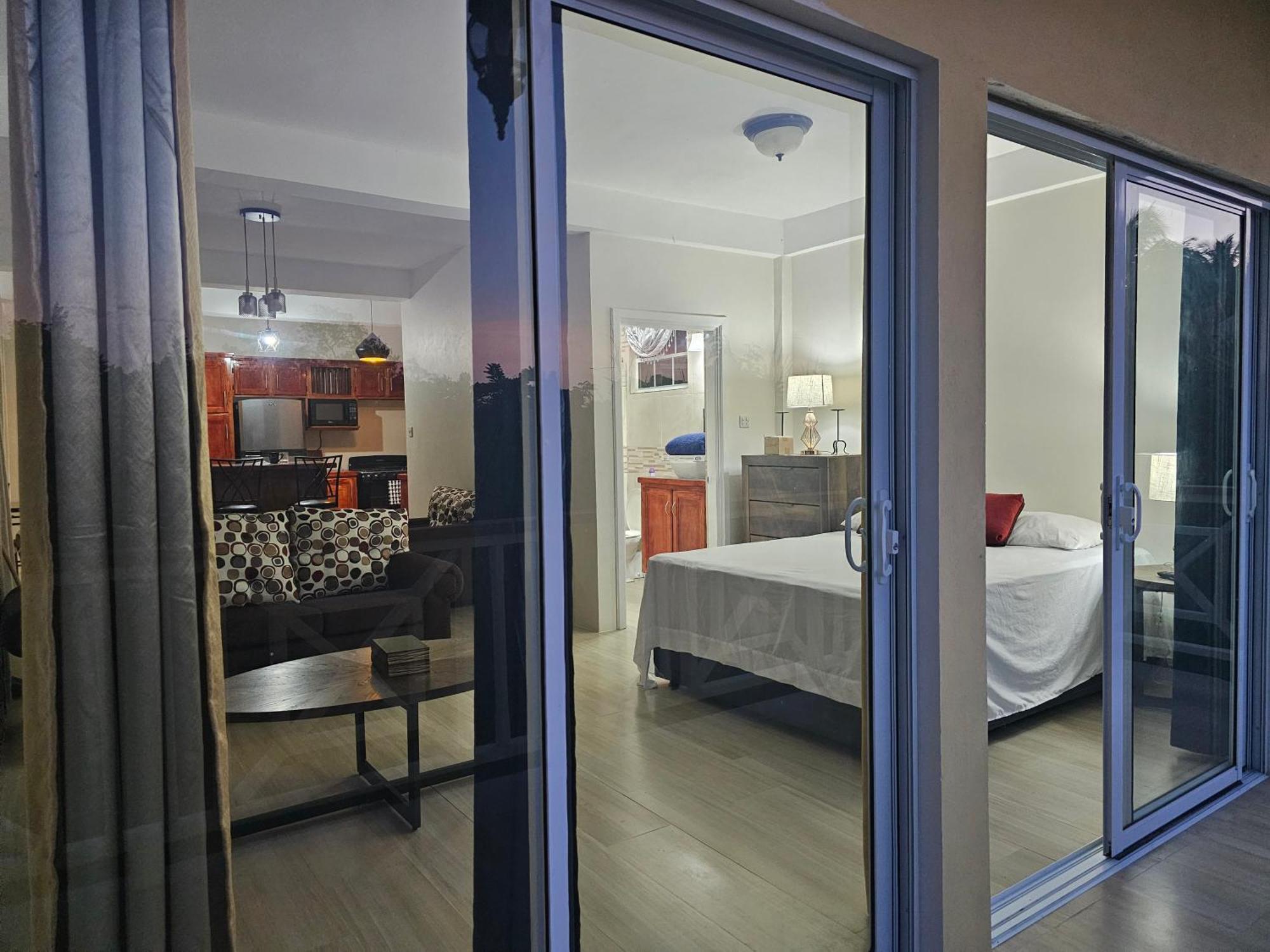 Royal Escape - 2 Apartment Anse La Raye Екстериор снимка