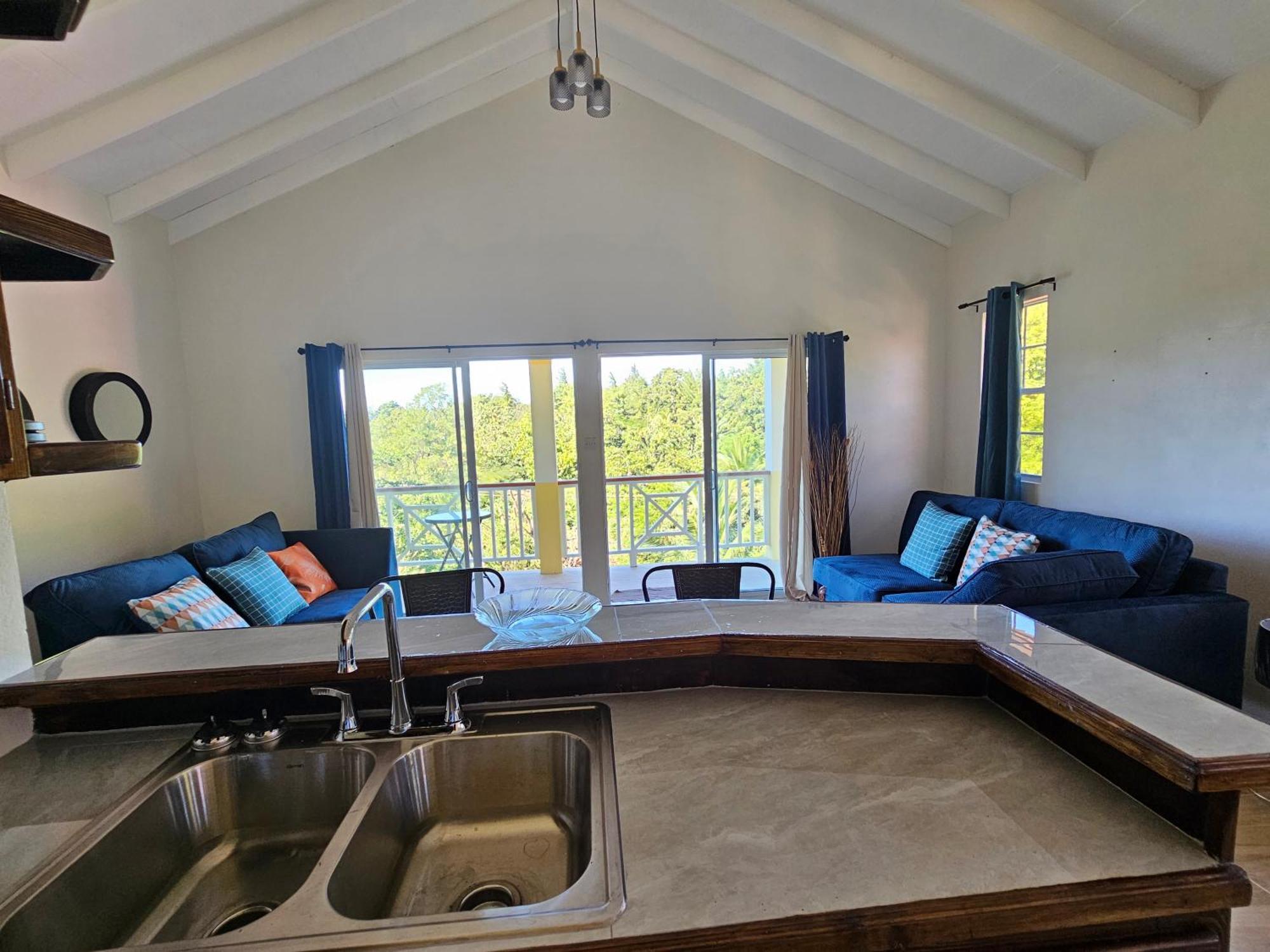 Royal Escape - 2 Apartment Anse La Raye Екстериор снимка