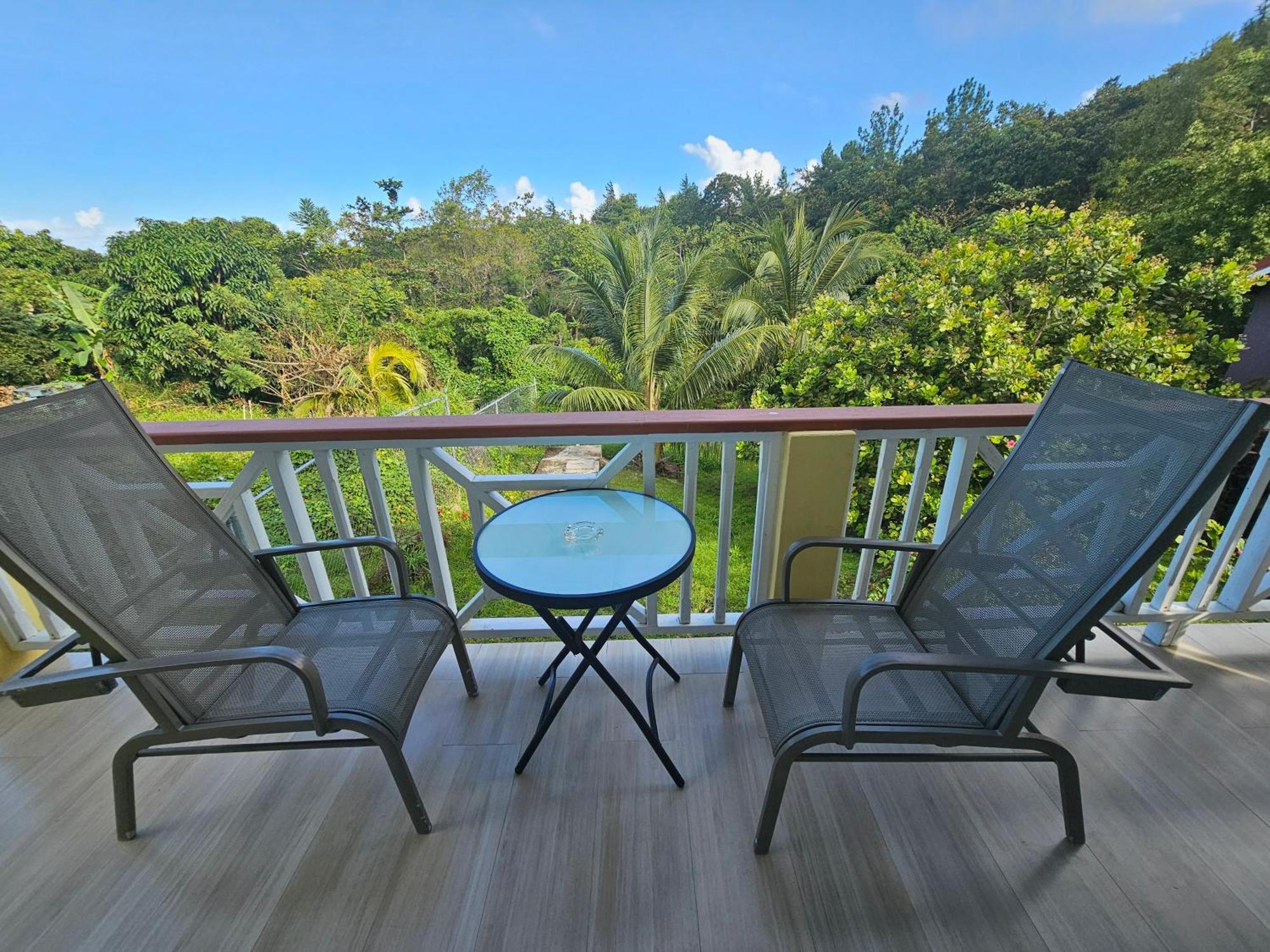 Royal Escape - 2 Apartment Anse La Raye Екстериор снимка